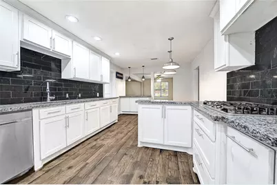 6825 Appleton Street, Houston, TX 77022 - Photo 9