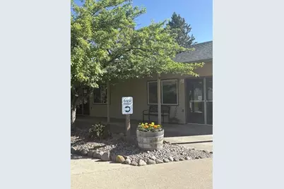 800 Jasper Pl, Yreka, CA 96097 - Photo 3