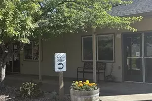 800 Jasper Pl, Yreka, CA 96097 - Photo 3