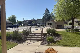 800 Jasper Pl, Yreka, CA 96097 - Photo 5