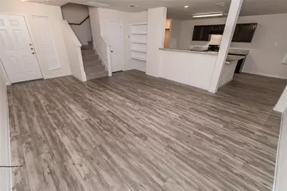 12051 Munich Drive, Houston, TX 77044 - Photo 5