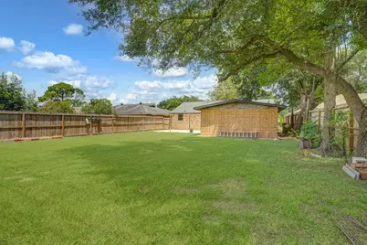 8714 Amblewood Drive, Houston, TX 77099 - Photo 27