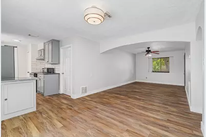 8714 Amblewood Drive, Houston, TX 77099 - Photo 9