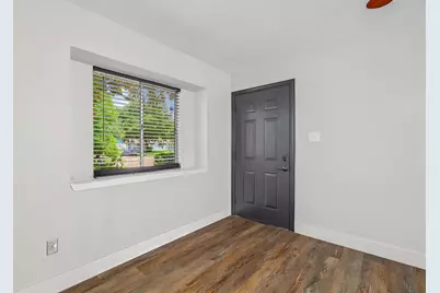 8714 Amblewood Drive, Houston, TX 77099 - Photo 23