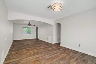 8714 Amblewood Dr, Houston, TX 77099 - Photo 11
