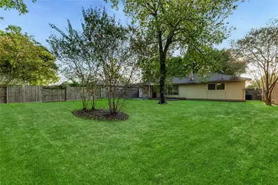 16950 Gleneagle Drive N, Conroe, TX 77385 - Photo 5