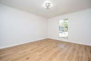 7703 Braesridge Ct, Houston, TX 77071 - Photo 9