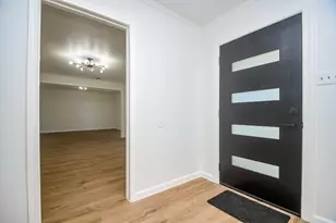 7703 Braesridge Ct, Houston, TX 77071 - Photo 5