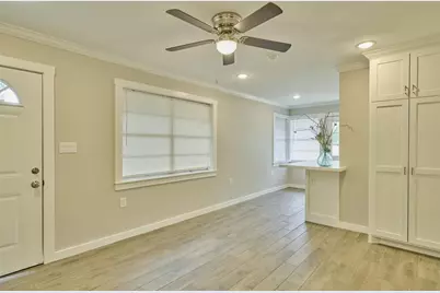 309 S Magnolia Street, Tomball, TX 77375 - Photo 5