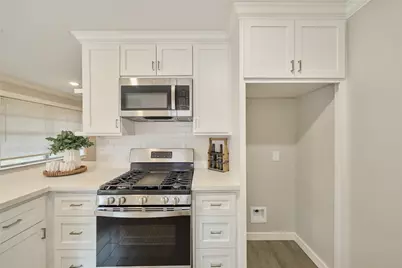 309 S Magnolia Street, Tomball, TX 77375 - Photo 15