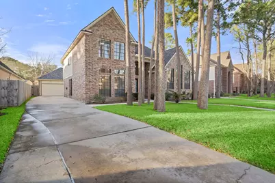 8222 Redchurch Drive, Spring, TX 77379 - Photo 3
