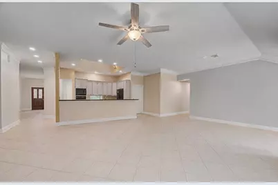 911 Lake Country Drive, Seabrook, TX 77586 - Photo 9
