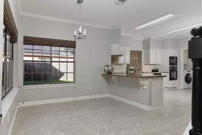 31 N Duskwood Place, The Woodlands, TX 77381 - Photo 7