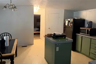 410 Travis, Richmond, TX 77469 - Photo 3