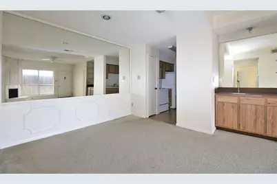 5711 Sugar Hill #95, Houston, TX 77057 - Photo 7