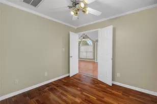 1427 Basswood Springs Ct, Houston, TX 77062 - Photo 11