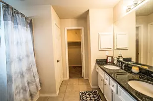 548 W 27th St, Houston, TX 77008 - Photo 13