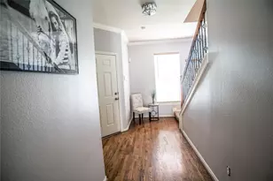 548 W 27th St, Houston, TX 77008 - Photo 5