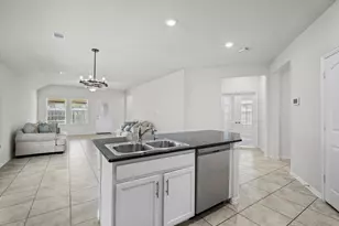 8915 English Manor Dr, Cypress, TX 77433 - Photo 9