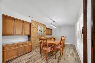 802 Sentinel Oaks, Pinehurst, TX 77362 - Photo 13