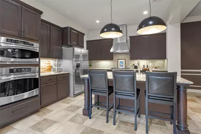 114 S Knights Crossing Drive, The Woodlands, TX 77382 - Photo 11