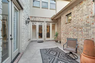 114 S Knights Crossing Dr, The Woodlands, TX 77382 - Photo 25