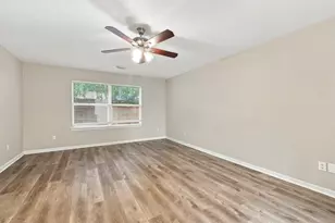 622 Oak Briar Dr, Kemah, TX 77565 - Photo 9