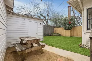 1705 California St, Houston, TX 77006 - Photo 23