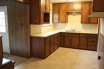 1610 Bexar Avenue, Victoria, TX 77901 - Photo 11