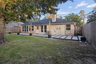 2903 Parkwood Manor Drive, Houston, TX 77339 - Photo 25