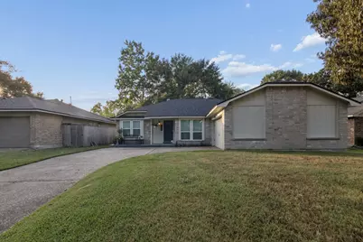 2903 Parkwood Manor Drive, Houston, TX 77339 - Photo 3