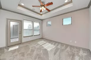 8605 Hollyoaks Creek Ln, Houston, TX 77063 - Photo 37