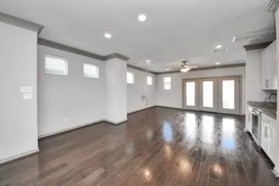 8605 Hollyoaks Creek Lane, Houston, TX 77063 - Photo 19