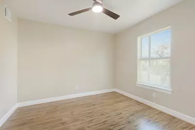 2329 Lidstone Street, Houston, TX 77023 - Photo 9