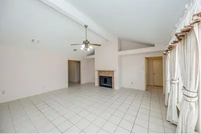 13211 Rosstown Drive, Sugar Land, TX 77478 - Photo 15