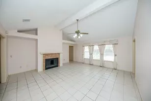 13211 Rosstown Dr, Sugar Land, TX 77478 - Photo 17