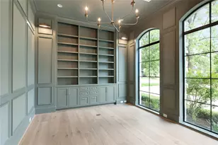 14006 Woodthorpe Ln, Houston, TX 77079 - Photo 9