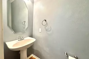 14 Harbinger Ct, The Woodlands, TX 77382 - Photo 5