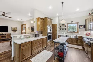 613 N 13th St, Nederland, TX 77627 - Photo 13