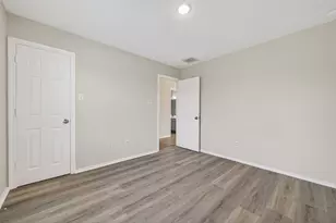 6915 Great Oaks Shadow Dr, Houston, TX 77083 - Photo 43
