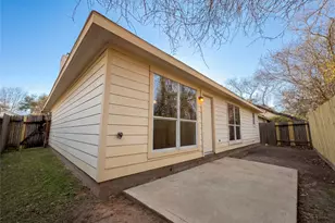 18472 Sunrise Oaks Ct, Montgomery, TX 77316 - Photo 5