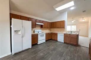 18472 Sunrise Oaks Ct, Montgomery, TX 77316 - Photo 9