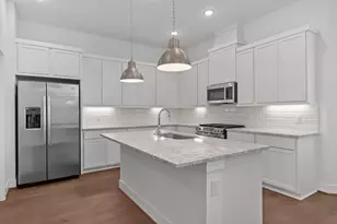 10110 Palm Spgs Pl, Manvel, TX 77578 - Photo 9