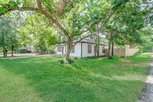 1100 Cowan Ave, Conroe, TX 77301 - Photo 5