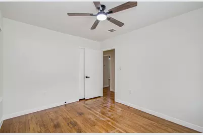 1100 Cowan Avenue, Conroe, TX 77301 - Photo 25