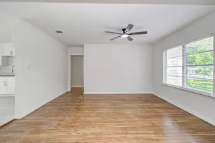 1100 Cowan Ave, Conroe, TX 77301 - Photo 13
