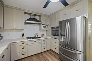 326 Bayou View Dr, El Lago, TX 77586 - Photo 17