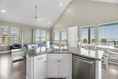 4723 Bluewater Drive, Freeport, TX 77541 - Photo 19