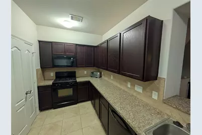 8114 Stoneyway Drive, Houston, TX 77040 - Photo 11