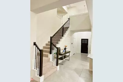 10818 Bodie Hills Drive, Rosharon, TX 77583 - Photo 9